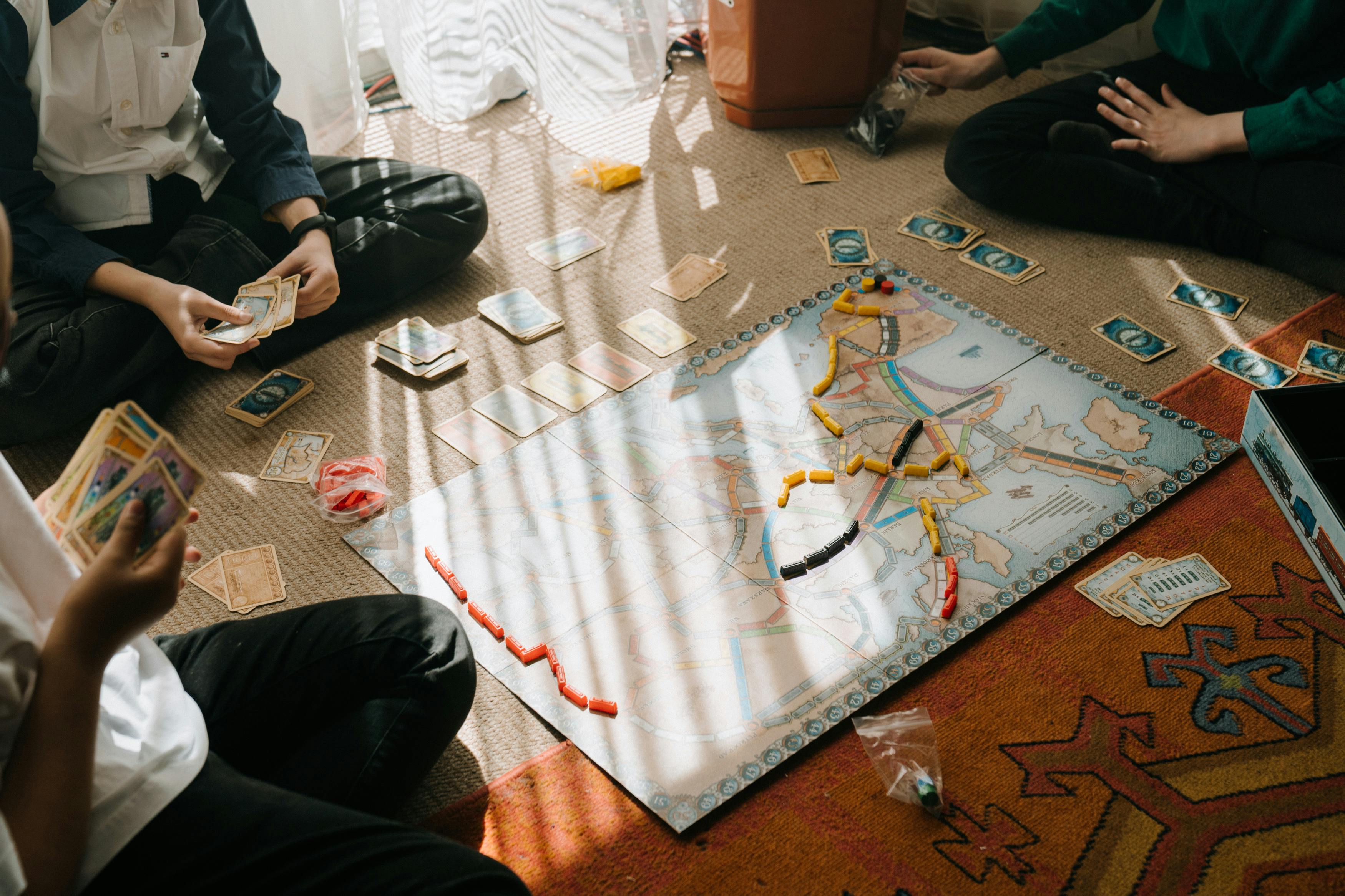 Top 10 Popular Board Games for All Ages!