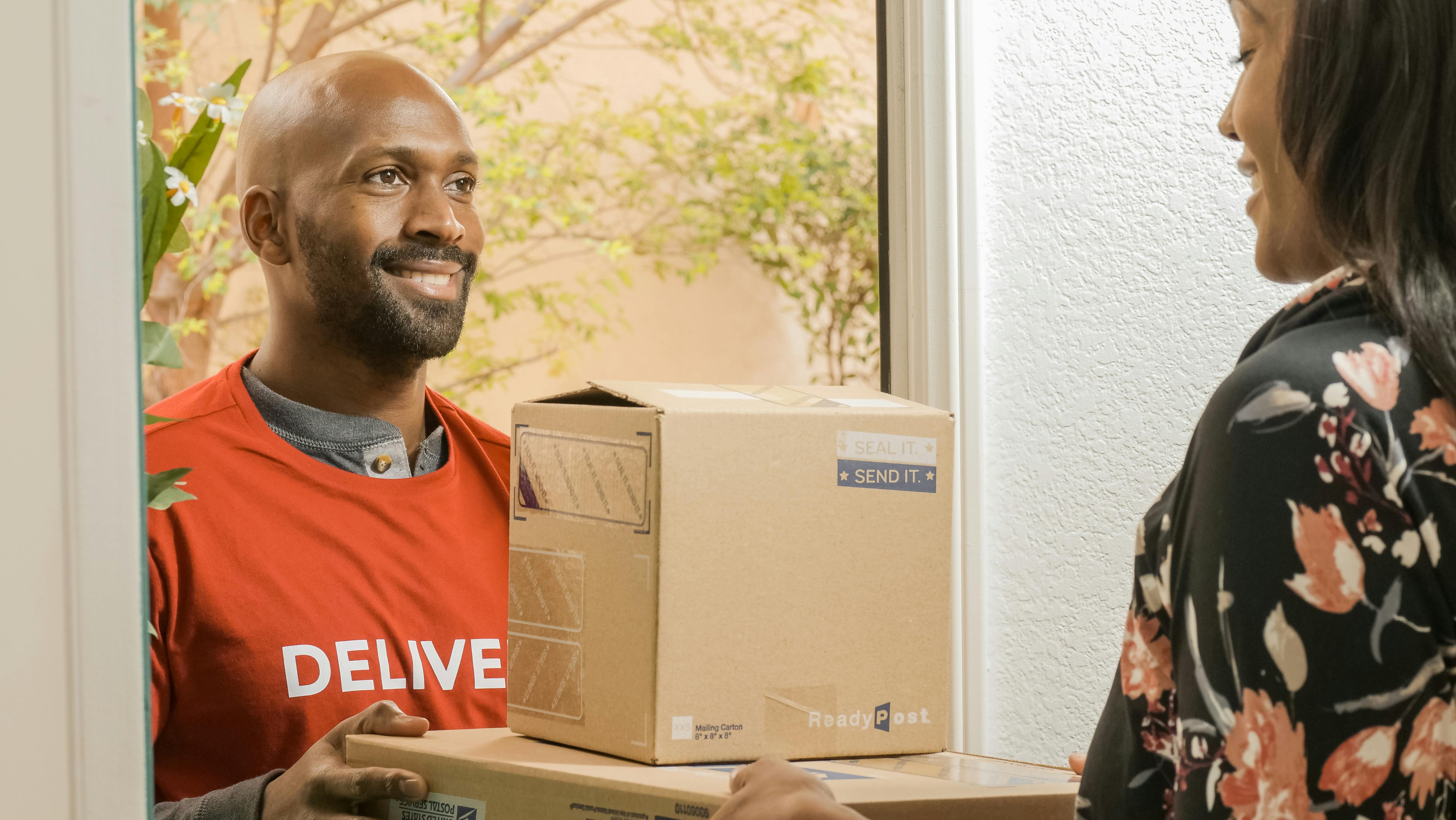 Is Being a Courier Profitable? Discover the Earnings!